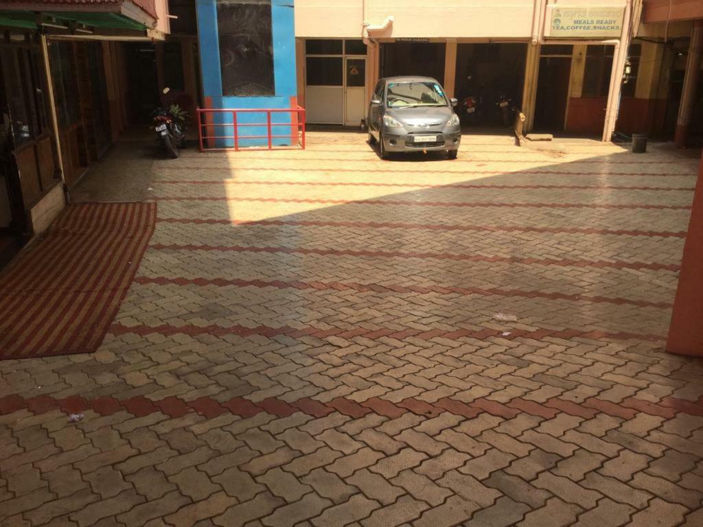 Bharati Lodge Hubli Exterior photo